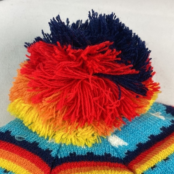 Aldi holiday knit hat with pompom - Picture 4 of 7